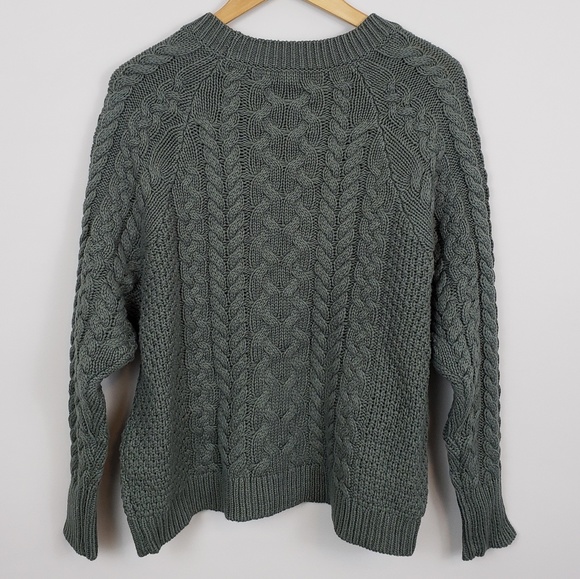 🆕️ Aerie Fern Green Cable Knit Crewneck Sweater - Picture 6 of 8